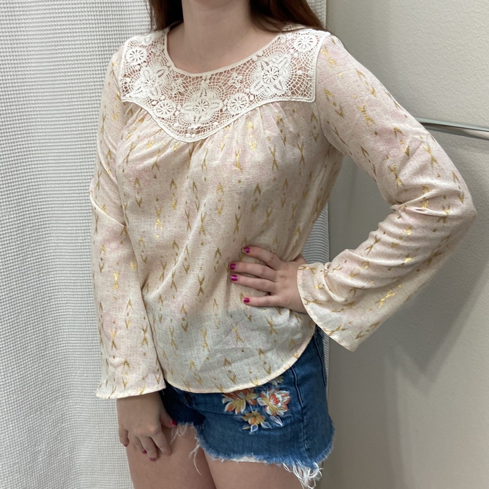 Women’s Xhilaration long sleeve gold and lace embellished blouse. Size small. - Picture 3 of 11